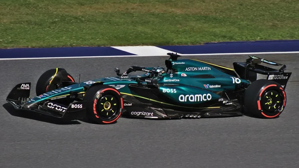Monoplaza Aston Martin de una temporada anterior