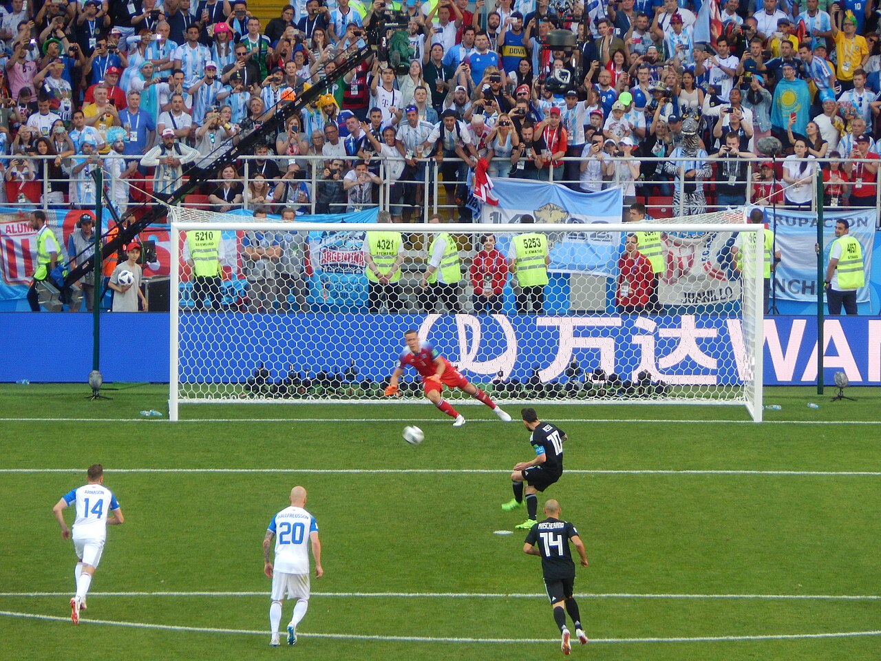 Argentina 3–0 Benín: goles y despedida de Messi en el Monumental