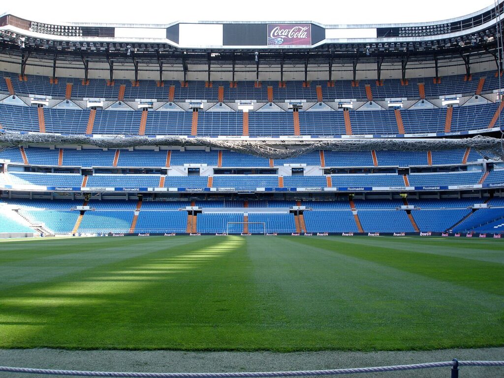 El terreno de juego del Santiago Bernabéu. Fotografía de archivo; no corresponde a un partido de esta jornada.